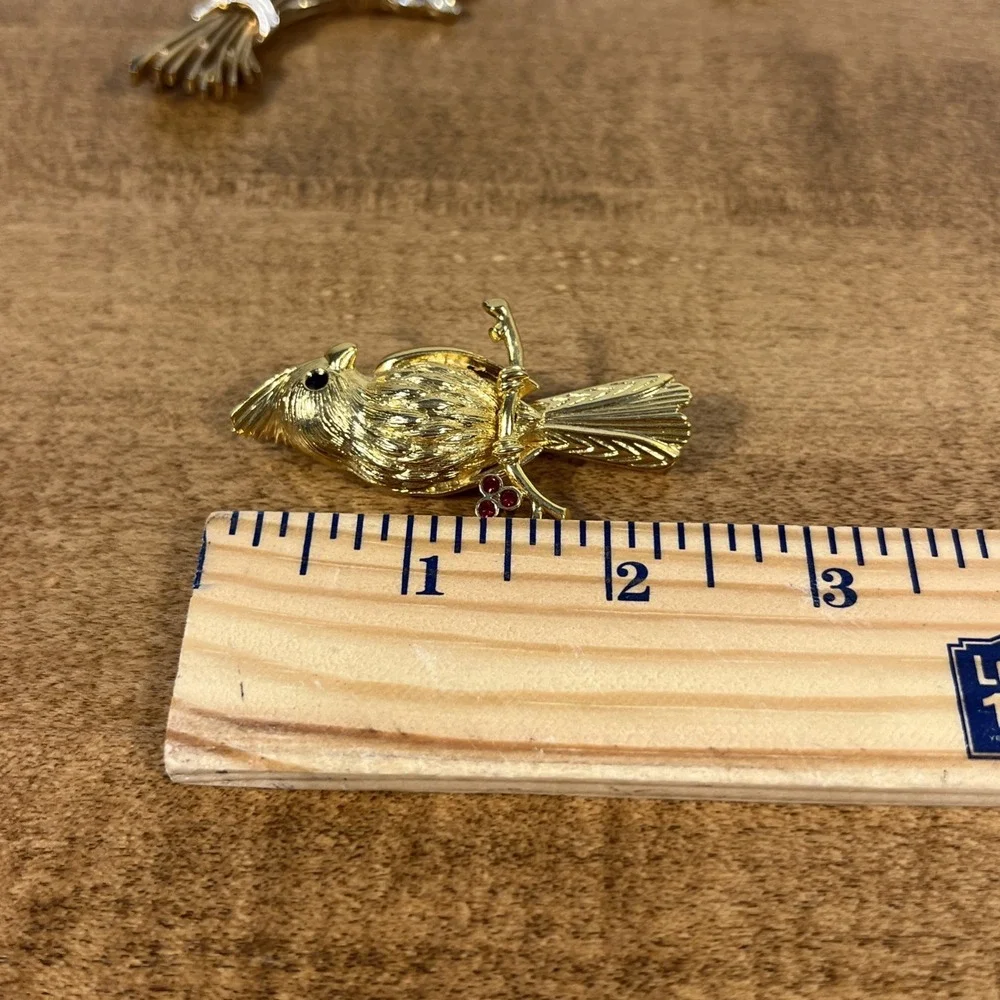 Vintage‎ Brooch Lot Birds, Crab, Flower Bouquet